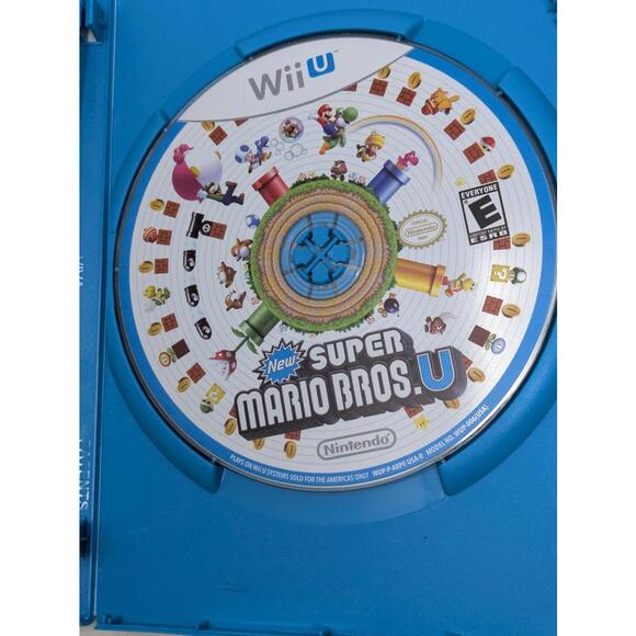 New Super Mario Bros. U (Nintendo Wii U, 2012) CIB Complete w/ Insert - Picture 3 of 4